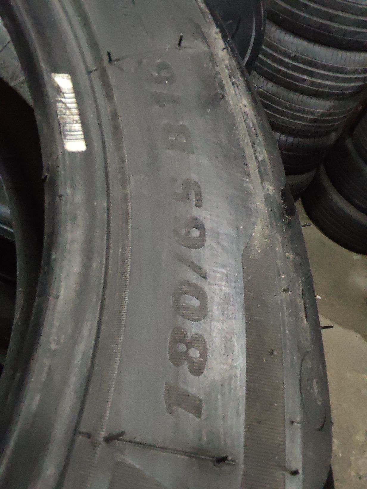 Шина мото 180/65 b16 81H Michelin comander 3 turing (Harley Davidson)