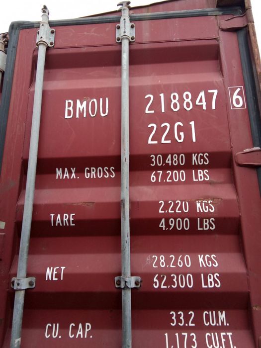 Contentores usados e novos