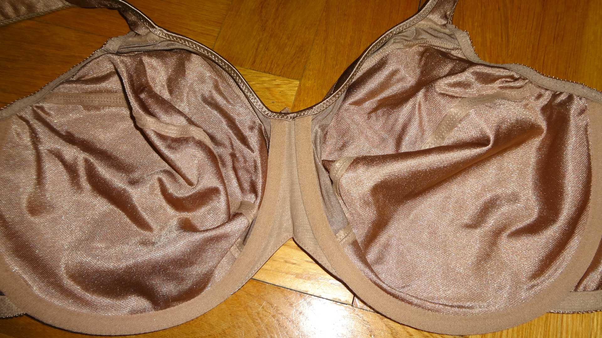 Biustonosz Bali Satin Tracings minimizer 85G jak primadonna uroczy