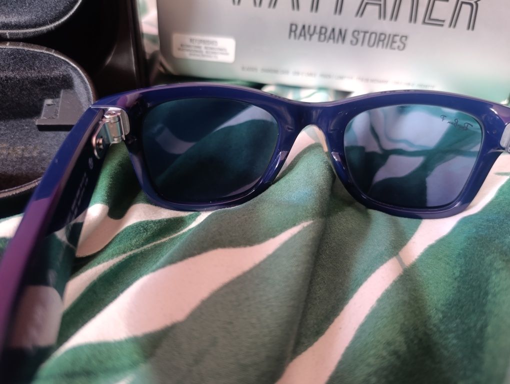 Okulary przeciwsłoneczne z funkcją kamery Wayfarer Ray-Ban Stories Fac