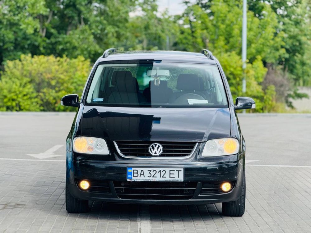 Volkswagen Touran 2.0 дизель автомат