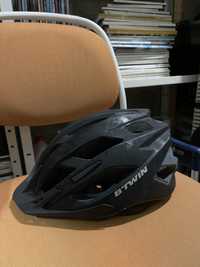 Capacete de bicicleta B’twin em bom estado