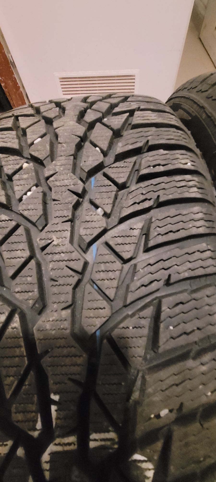 Opony zimowe  Nokian WR D4
