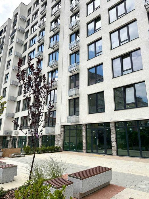 ОРЕНДА комерційного приміщення 70м2 вул. Руська 211