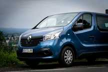 Wynajem busa, Renault Trafic LONG, 9osobowy
