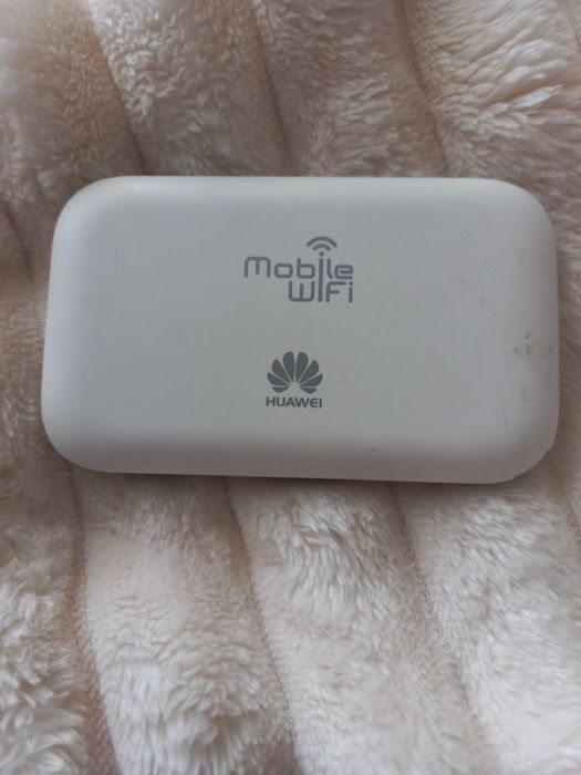 Modem.  ruter Huawei  Play