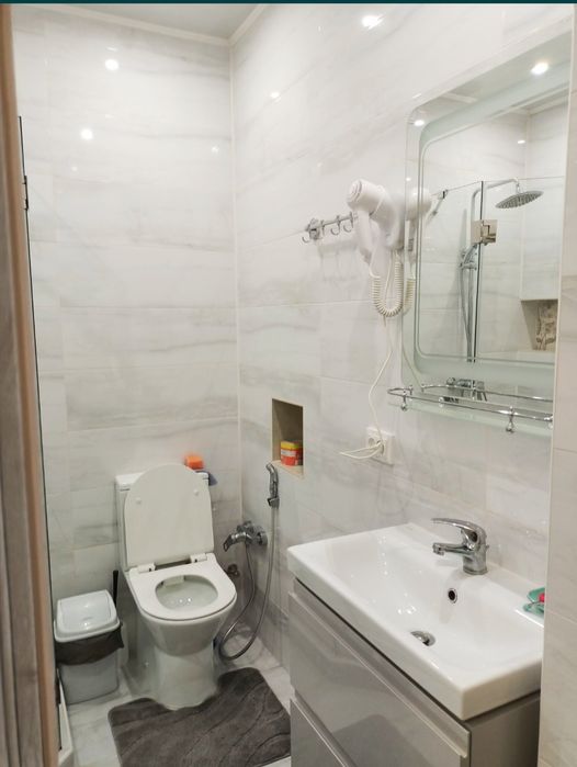 Шикарні апартаменти в центрі по  С.Бандери 23. Вільно