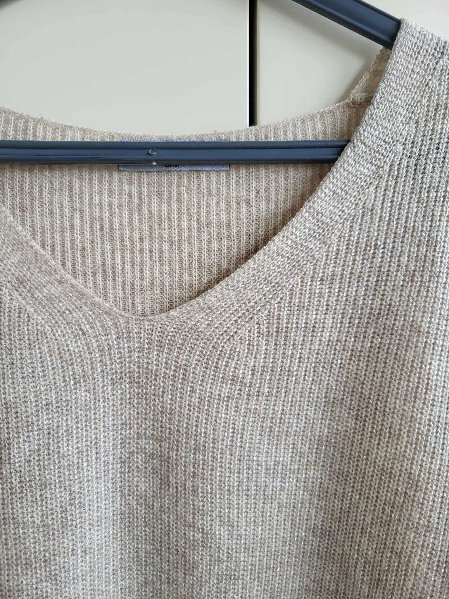 Blusa Beige com Brilho Dourado