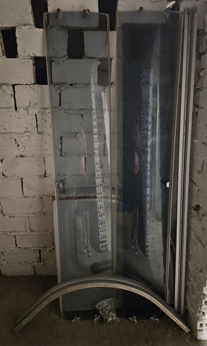 Kabina prysznicowa z brodzikiem i syfonem