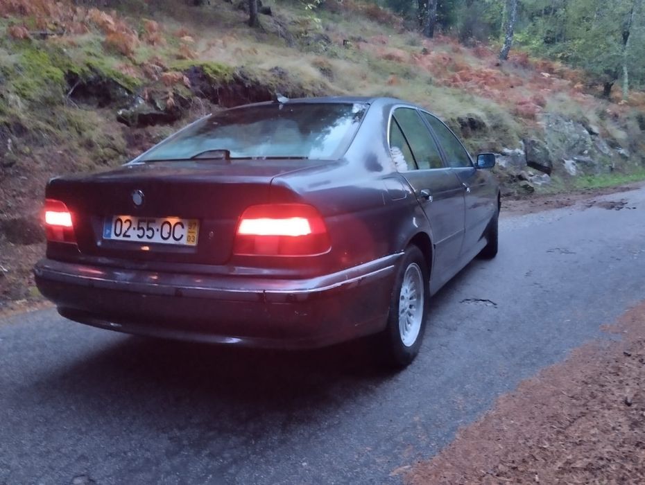 BMW e39 525tds     .