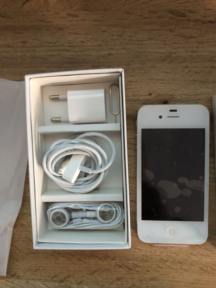 iPhone 4s white 8 gb