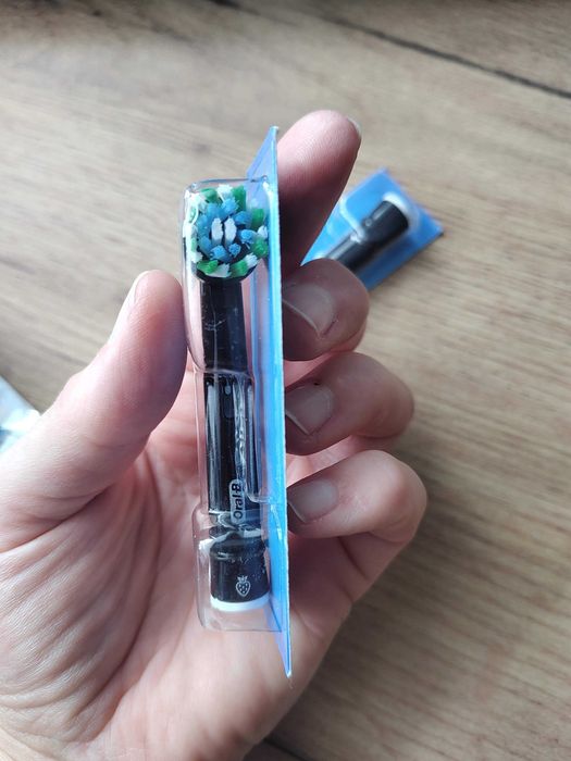 Oral B końcówki czarne oryginalne 7 sztuk