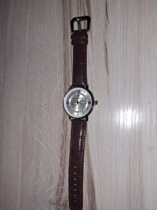 Zegarek luksusowych nowy