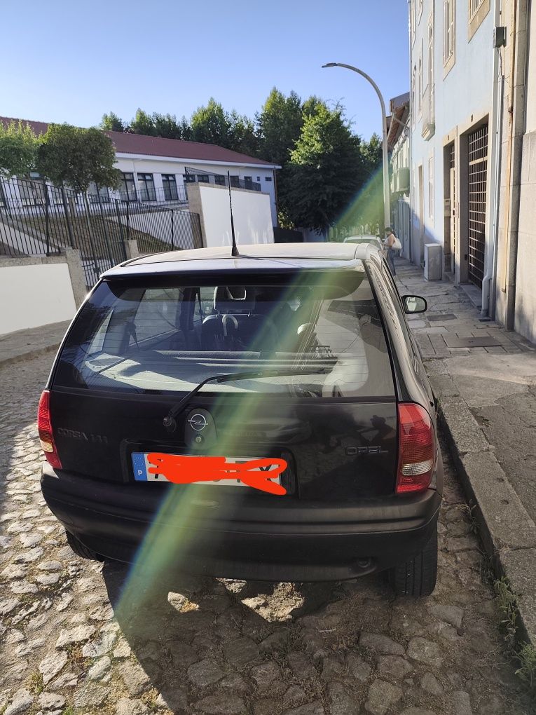 Opel Corsa bom estado