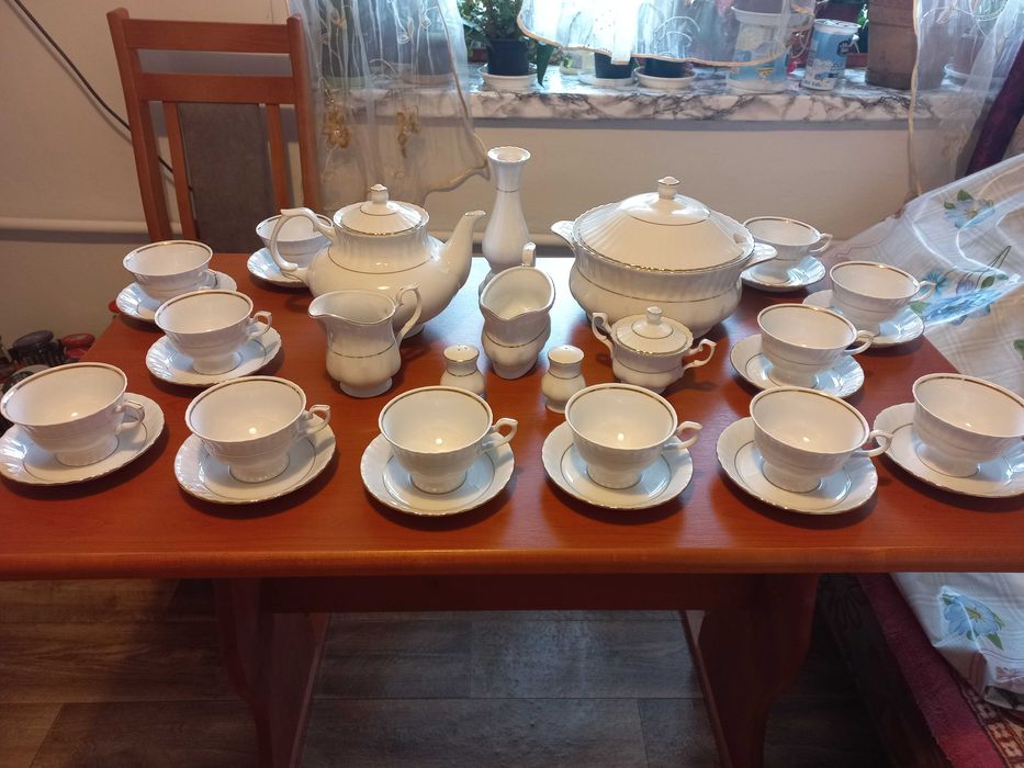 Porcelana Chodzież Iwona Złota Linia 28el. Zastawa kawowa Prezent Ślub