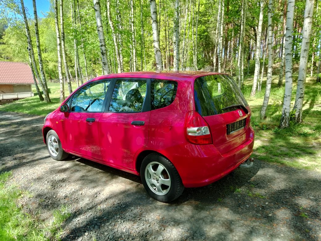 Honda Jazz z Niemiec klimatyzacja techniczne super stan