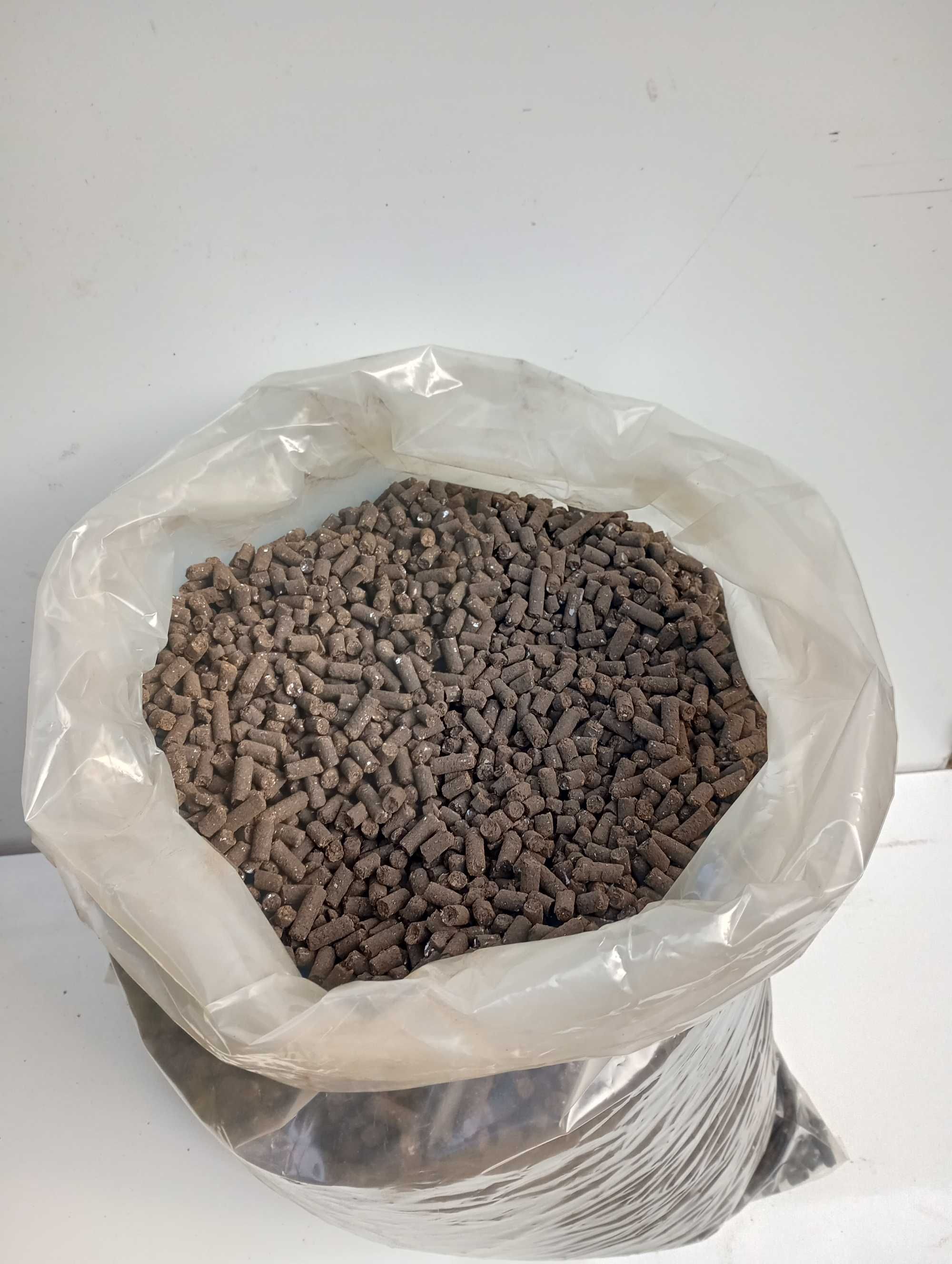 Nawóz naturalny na trawe do ogrodu sadu, granulat 20kg