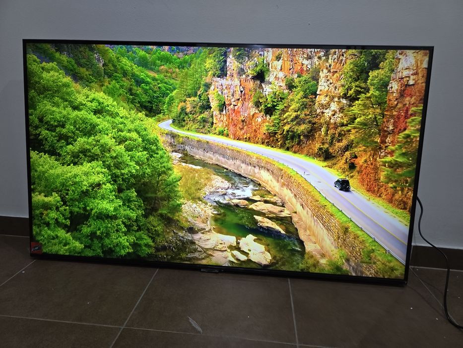 Telewizor marki Samsung 43 cale NOWY 4k Smart tv YouTube  Netflix