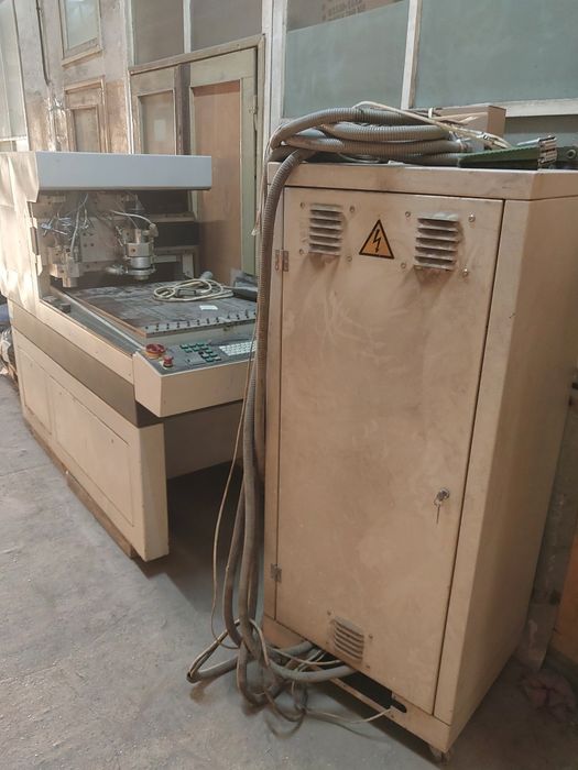 Frezarka CNC granit 60 000 obrotów