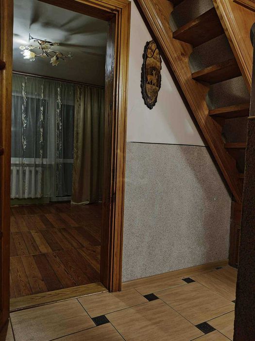 продається будинок