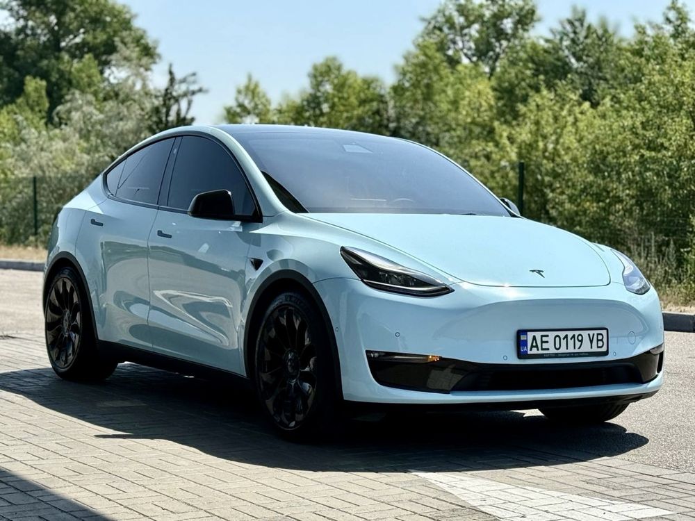 Продам Tesla Y Performance