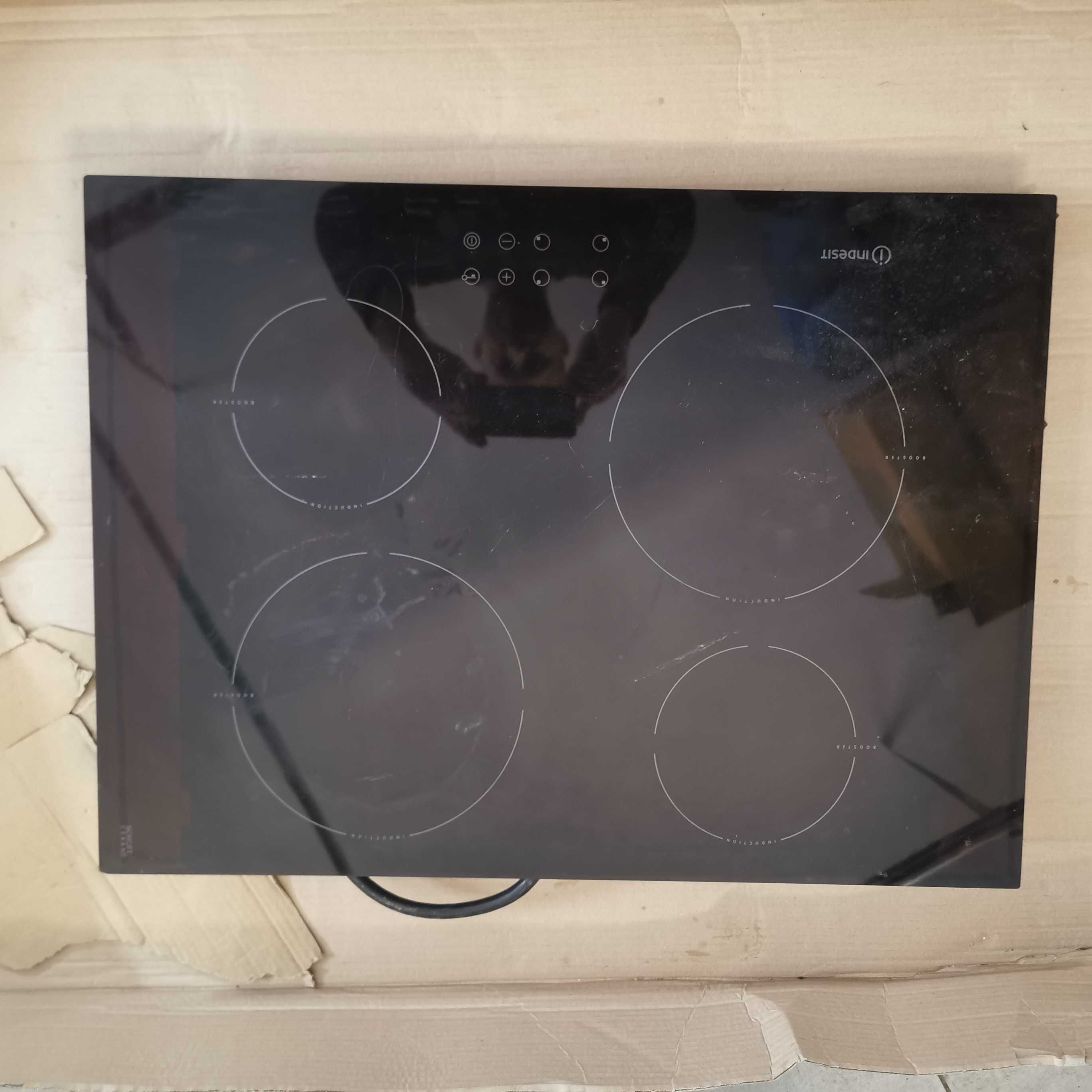 Płyta indukcyjna indesit vib 744ce 70cm.