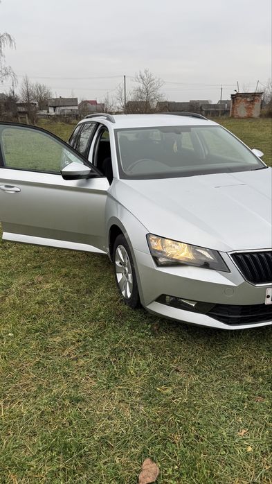 Skoda SuperB в розборці