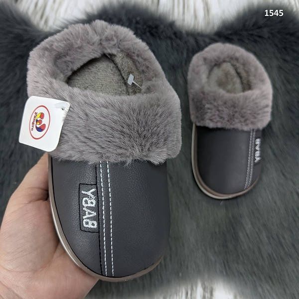 Розпродаж капці на резинці тапочки дитячі тапки в садочок тапки теплі