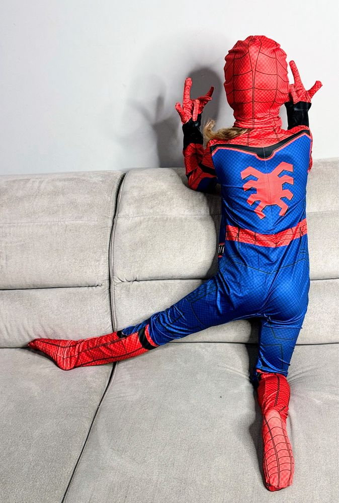 Peter Parker Stroj Spiderman