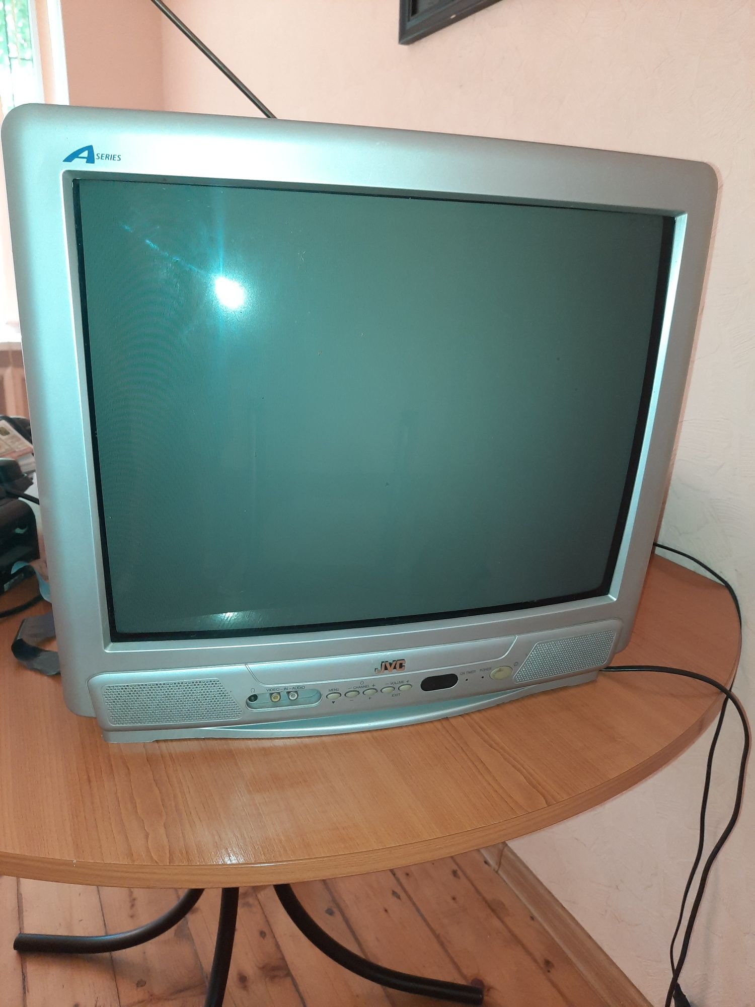 Телевизор JVC рабочий