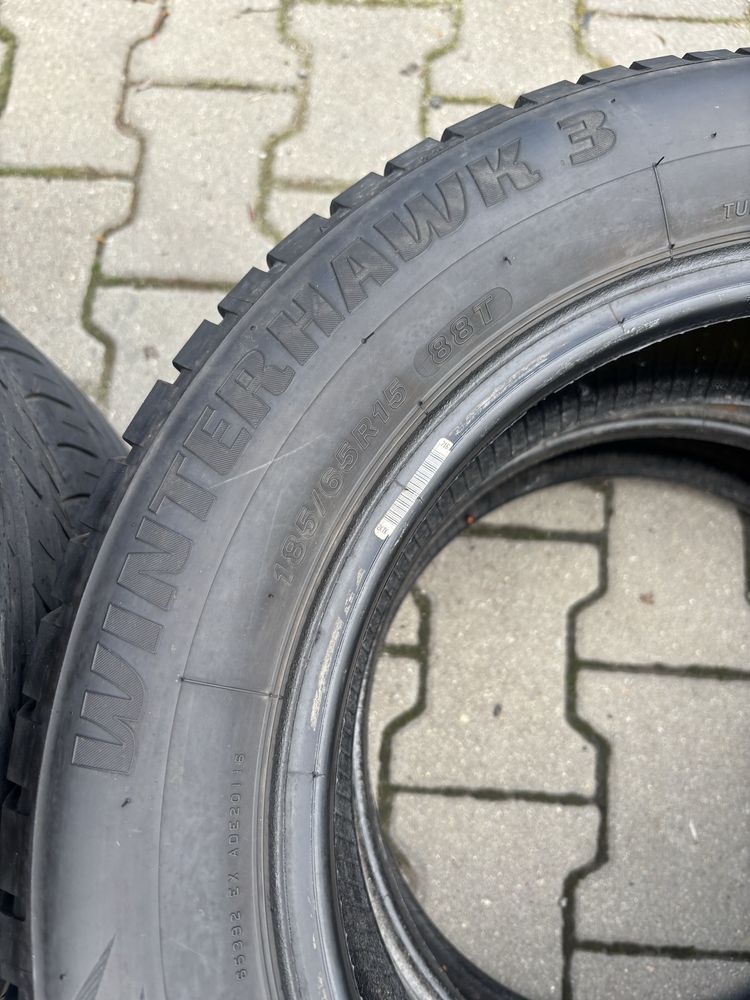 Para opon zimowych 185/65 R15 Firestone