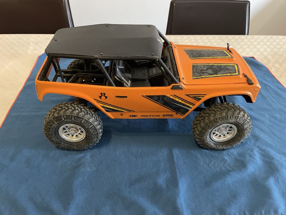 Axial Wraith 1.9 4WD Rock Crawler