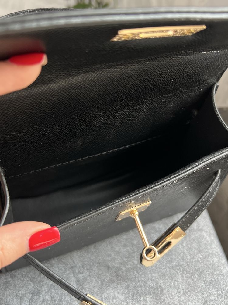 Сумочка в стилі hermes чорна