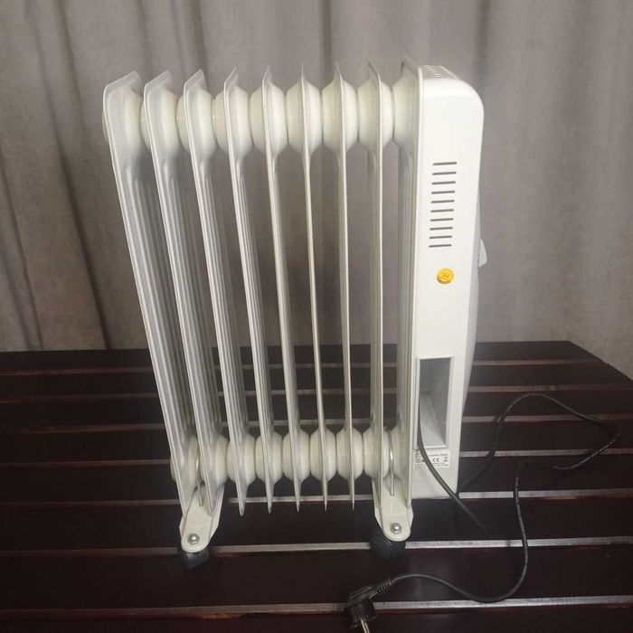 Масляний обігрівач HELLWEG 2000W 9 ребер як новий