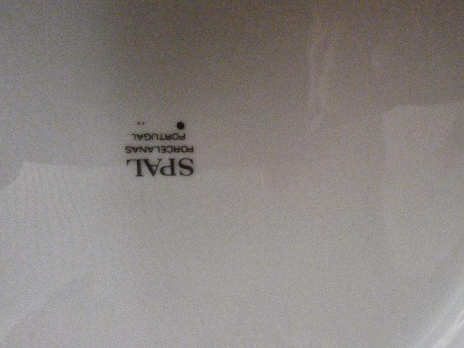 Prato em porcelana da Spal