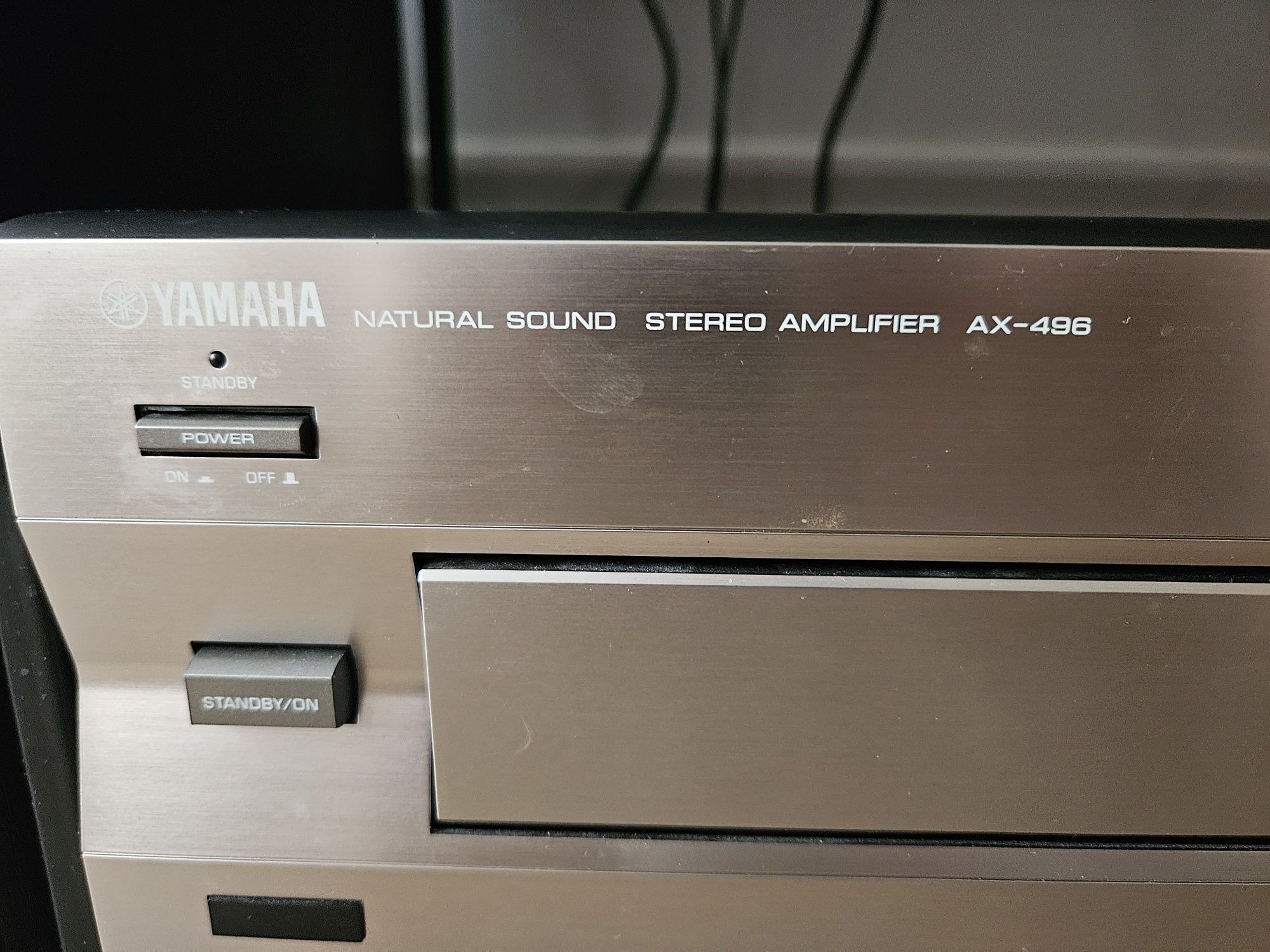 Wzmacniacz Yamaha AX 496 srebrna