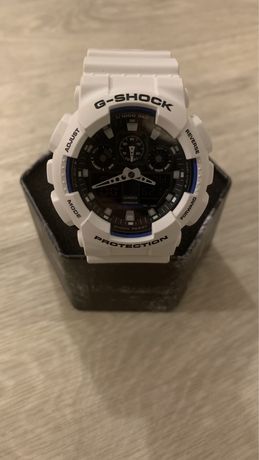 Продам оригинальные часы G-Shock белого цвета