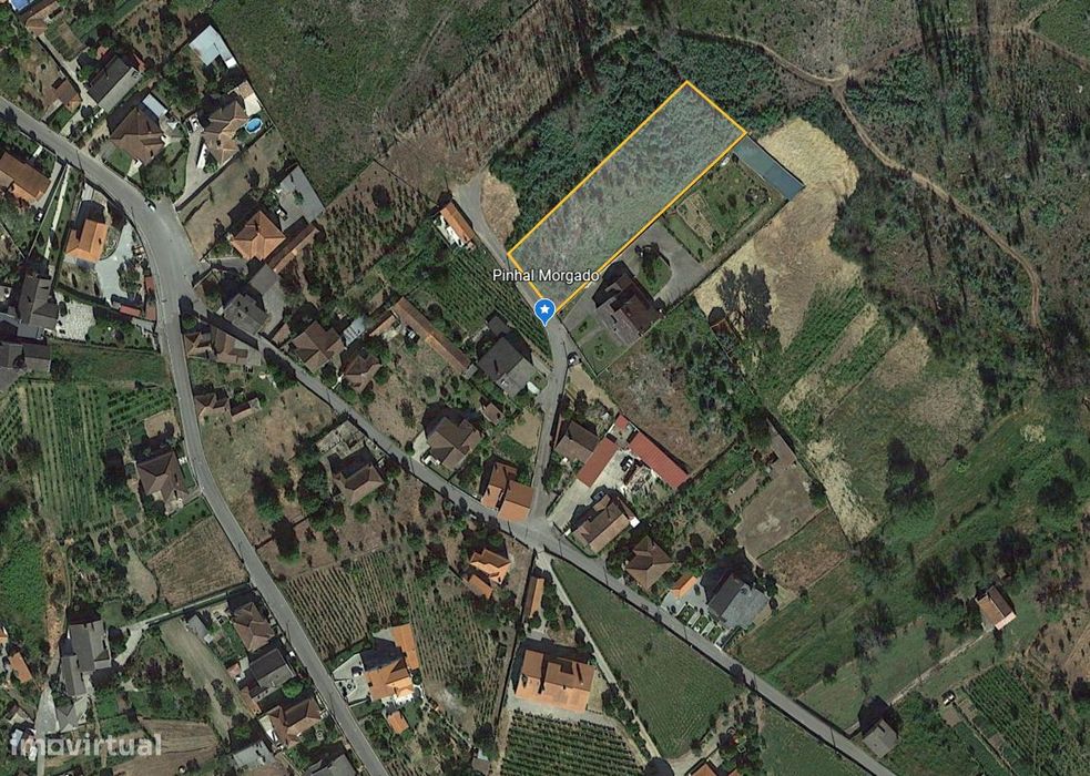 Terreno urbanizável com excelentes acessos e ótima exposição solar