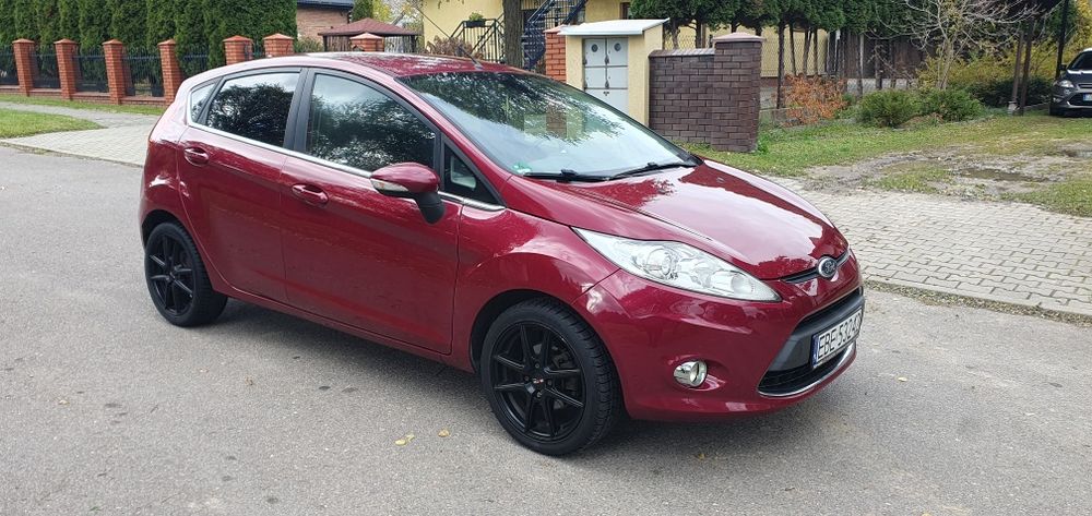 Fiesta/1.25/Titanium/1.25/82KM/KeylessGo/Klima/Wymieniony Rozrząd/Alu/