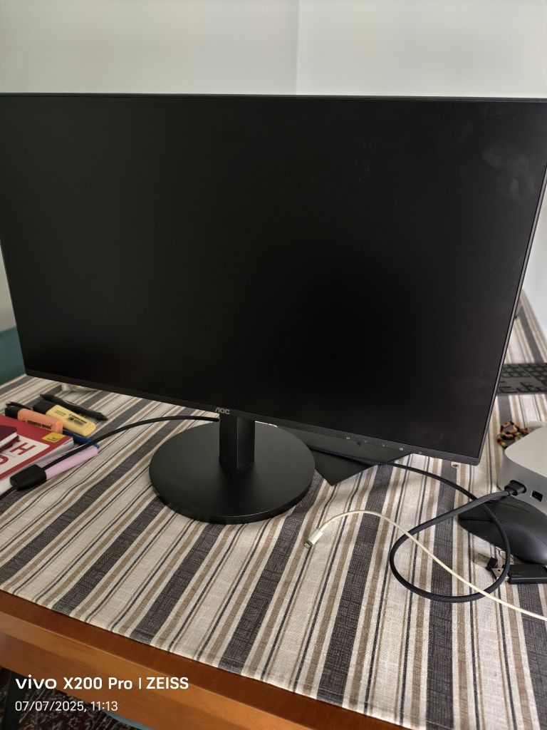 Monitor AOC 24B3Ha2 24 polegadas Full HD IPS 1ms Preto