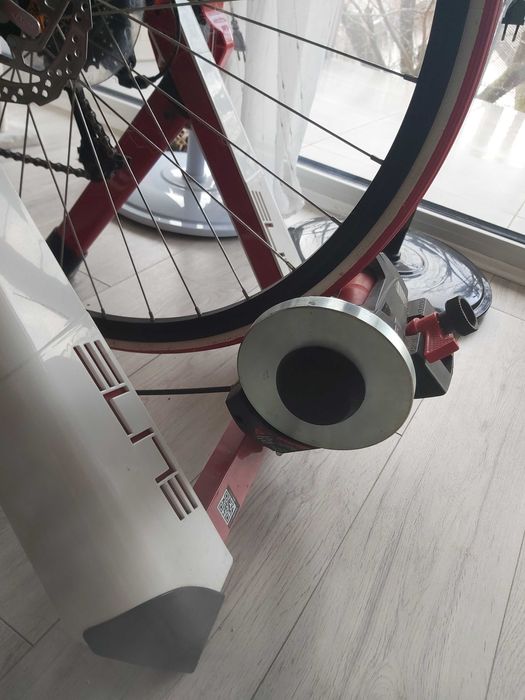 Sprzedam oponę rowerową do trenażera ELITE