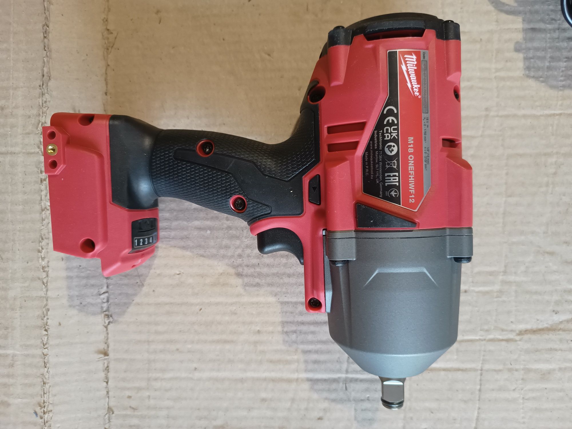 MILWAUKEE M18 ONEFHIWT 12. M18 FMTIW2F12 Milwaukee M18 B5 5.0 AH 2шт.
