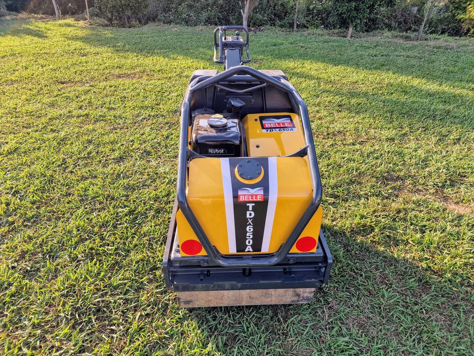 Cilindro compactador apeado