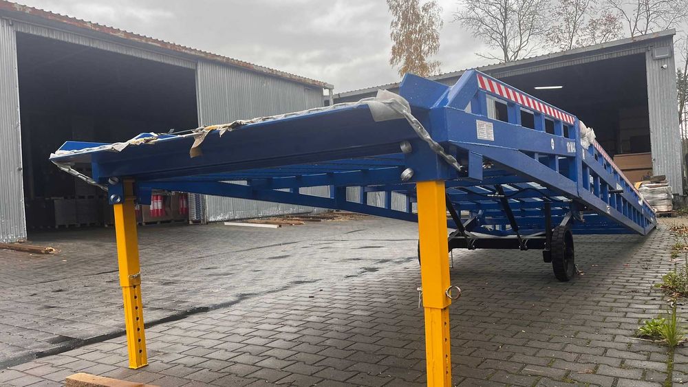 Rampa Mobilna najazdowa przeładunkowa rozładunkowa AUSBAU PRO10 NOWA