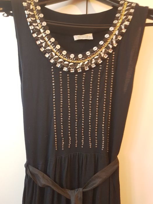 Vestido preto. Lanidor