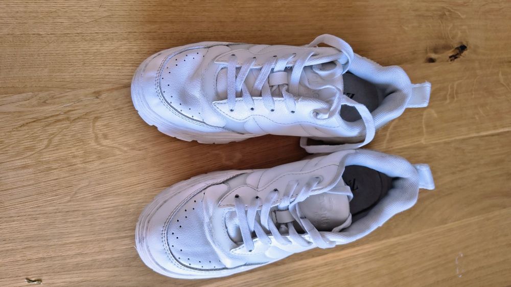 Sneakersy Zara 34-35