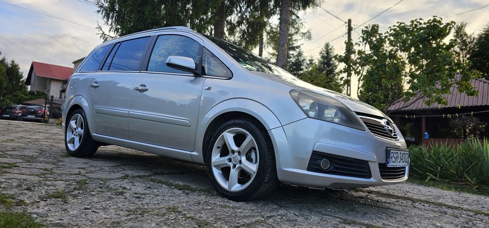 Poszanowana Zafira B 1.8lpg 140km Cosmo! Bez rdzy! Okazja !!