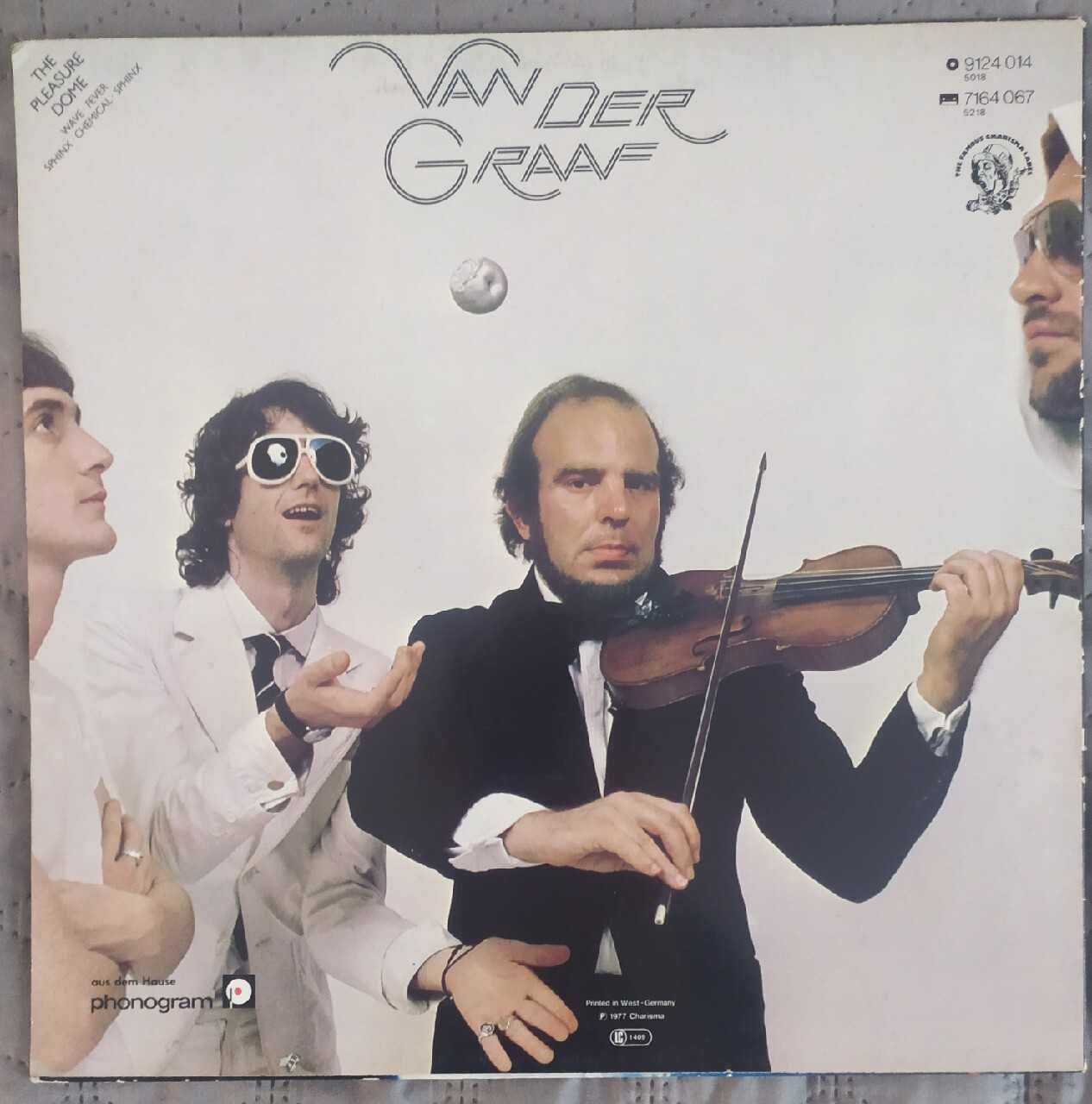 Van Der Graaf – The Quiet Zone/ The Pleasure Dome. EX. German.