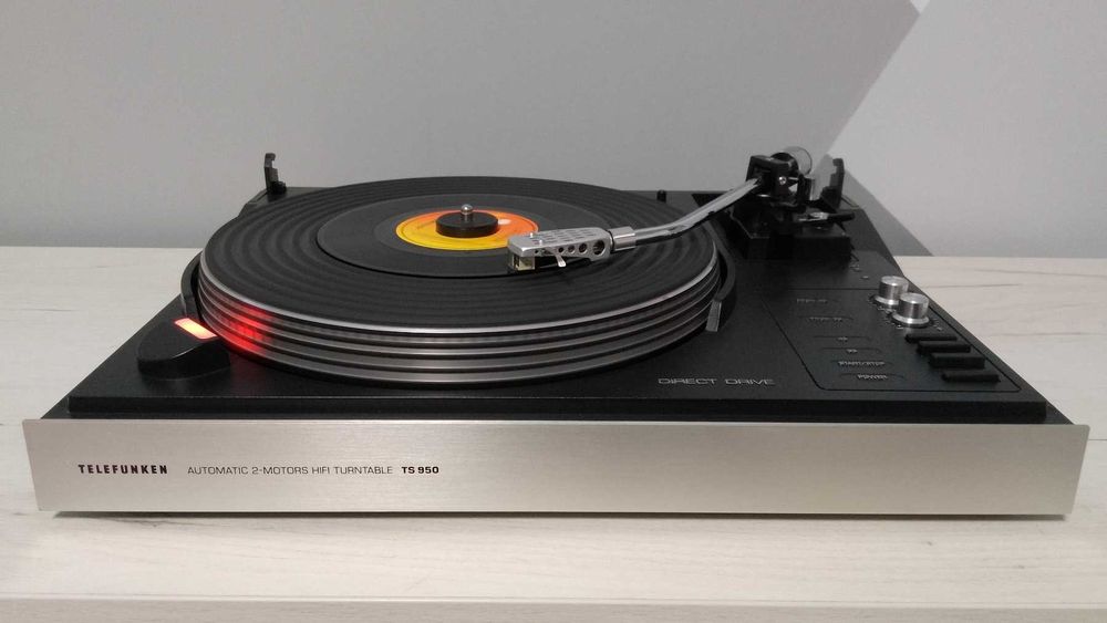 Вініловий HiFi програвач Telefunken TS 950. Прямий привід, 2 двигуни