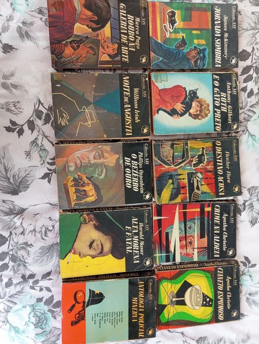 22 Policiais coleção XIS, Escaravelho de Ouro, Corvo